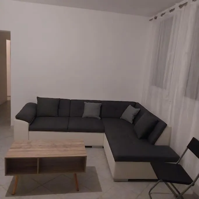 Loue Appartement Spacieux Et Familiale A Marignane, La Galagoviere, 8 Rue De Wolfsburg Saint-Victoret Apartment